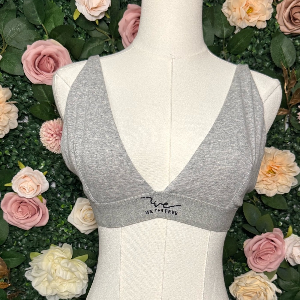 We The Free Heather Gray Triangle Bralette NWT - Picture 1 of 7